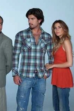 Разбитые сердца постер